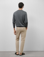 Pantalón chino ojo de perdiz color tostado claro
