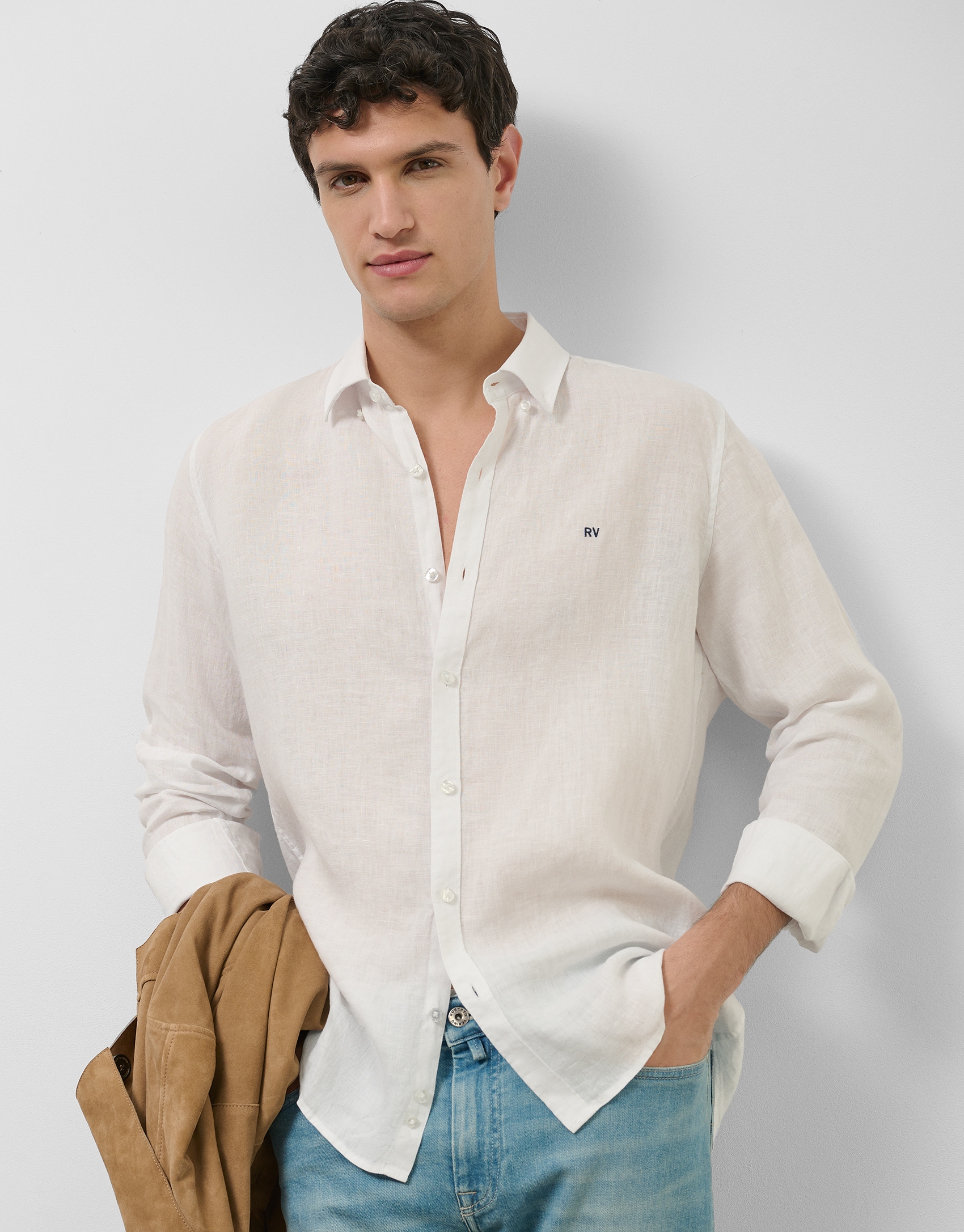 Slim white linen sport shirt