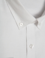 Slim white linen sport shirt