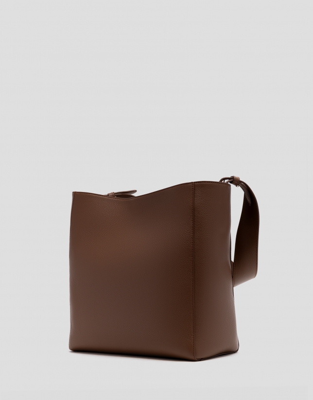 Valentina Hobo shoulder bag in leather