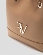 Bolso de mano Valentina Bucket piel cámel