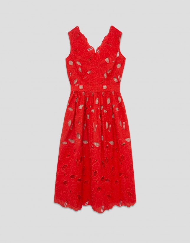 Vestido midi sin mangas bordado suizo rojo