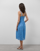 Vestido midi tirantes bordado suizo azul