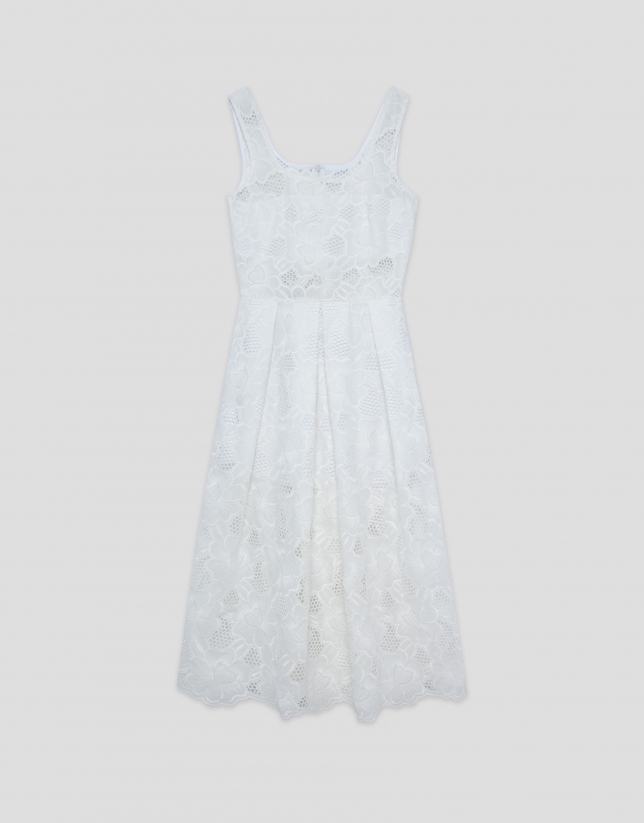 Vestido midi de sisas en guipur blanco