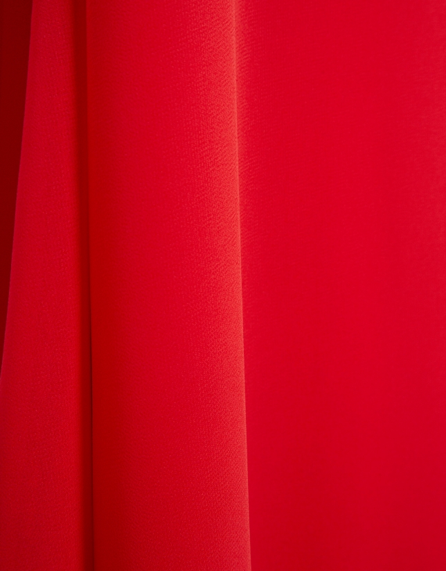 Vestido midi escote halter anudado en crepe georgette rojo