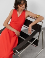 Vestido midi escote halter anudado en crepe georgette rojo