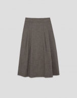 Falda midi pliegues punté cámel