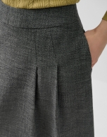 Falda midi pliegues punté gris