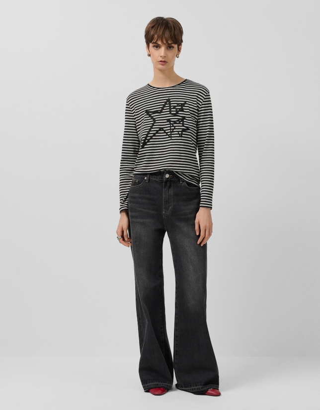 Wide-leg black jeans