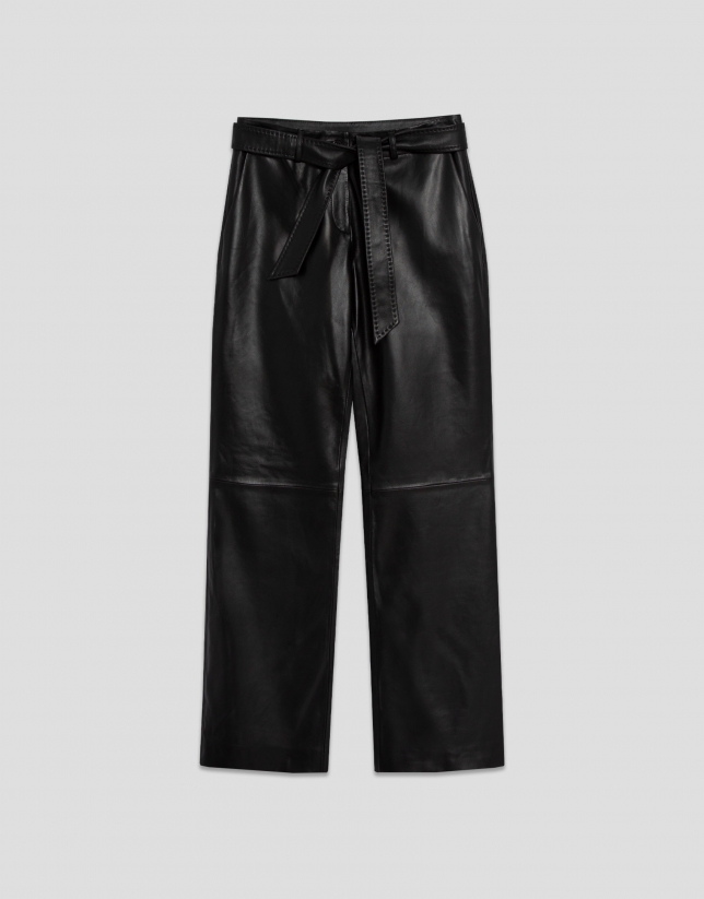 Pantalón recto napa negro con cinturón