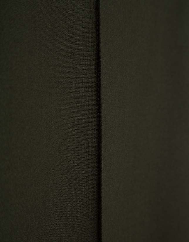 High-waisted straight-leg pants in hunting green