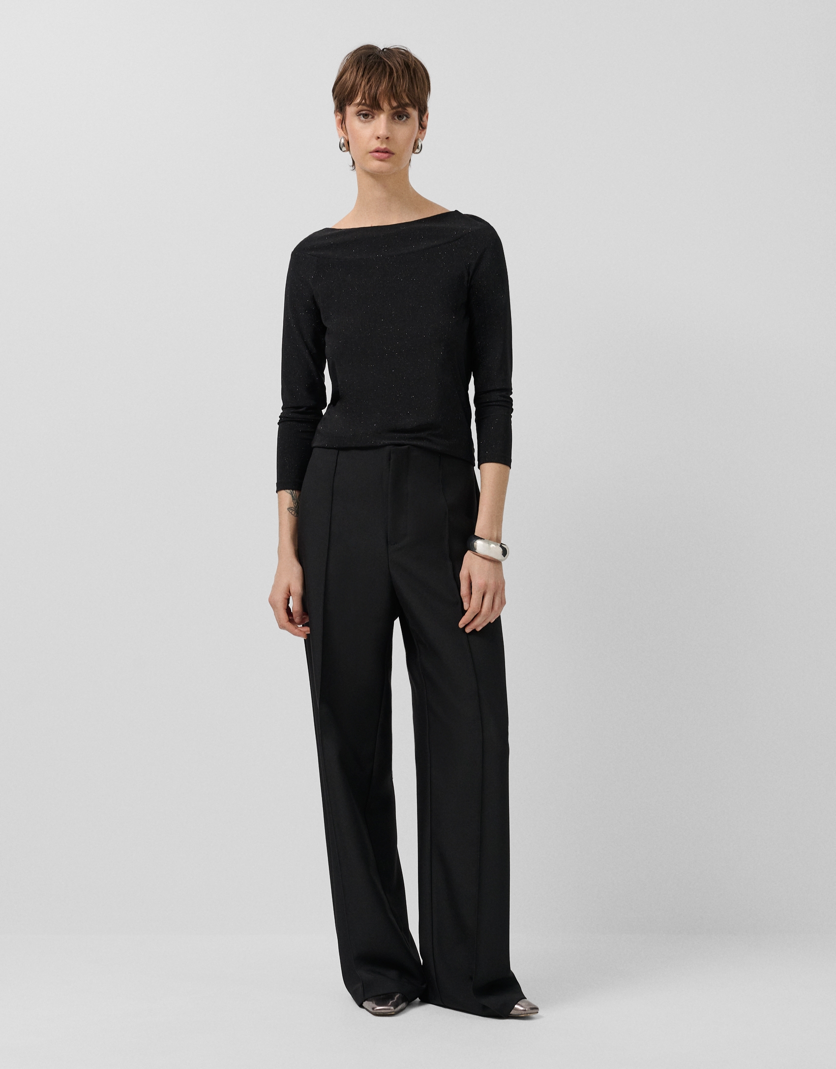 Pantalón recto talle alto negro
