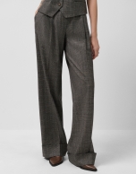 Pantalón pinzas corte masculino cuadro gales marrón