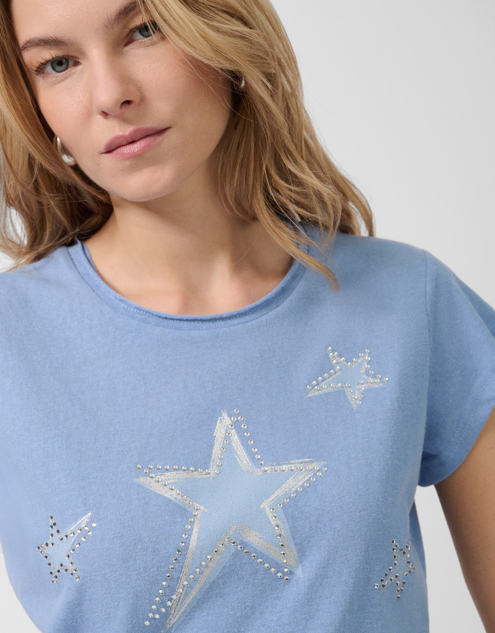 Camiseta punto ligero azul con estrellas