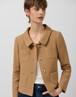 Short camel four-pocket jacket