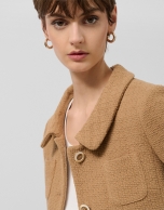 Short camel four-pocket jacket