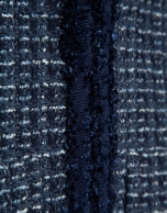 Chaqueta corta azul con pasamanería en delantero