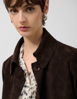 Chaqueta ante marrón con pespuntes