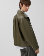 Chaqueta con bolsillos napa verde