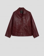 Chaqueta con bolsillos napa granate