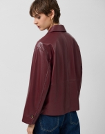 Chaqueta con bolsillos napa granate