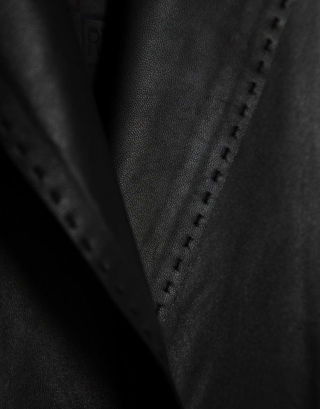 Blazer un botón napa negra