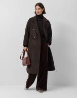 Long double-breasted coat in light brown cloth
