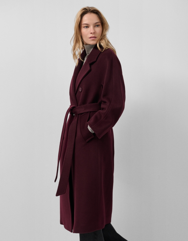 Long double-breasted coat in eggplant cloth