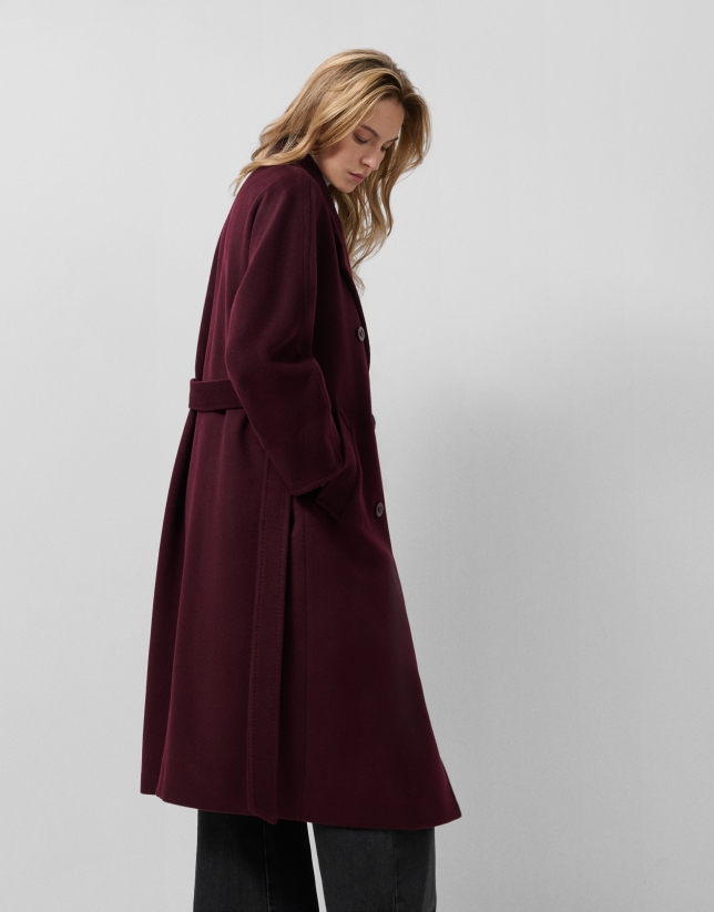 Long double-breasted coat in eggplant cloth