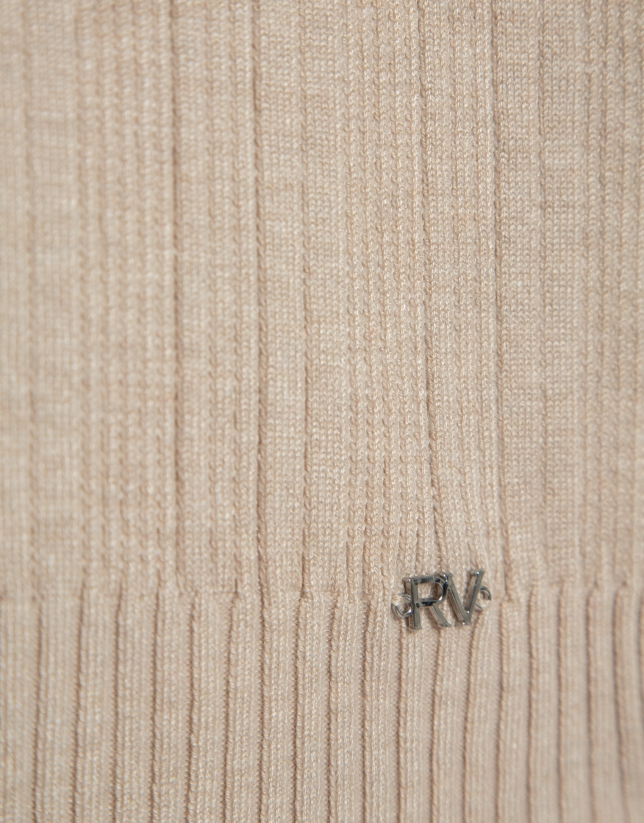 Jersey cuello subido canalé irregular beige