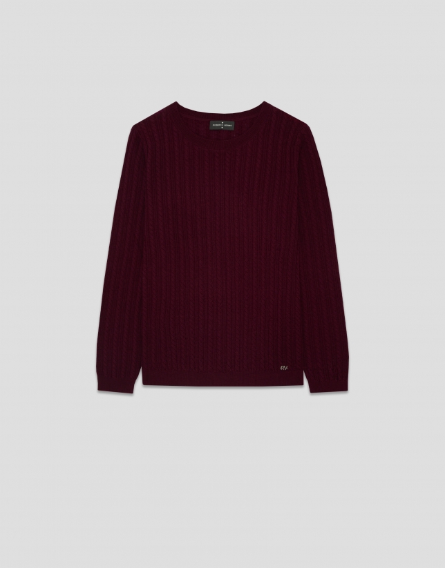 Long-sleeved burgundy wool sweater with eights and lines