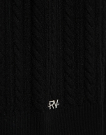 Long-sleeved grey wool sweater with eights and lines