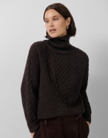 Brown thick knitted sweater