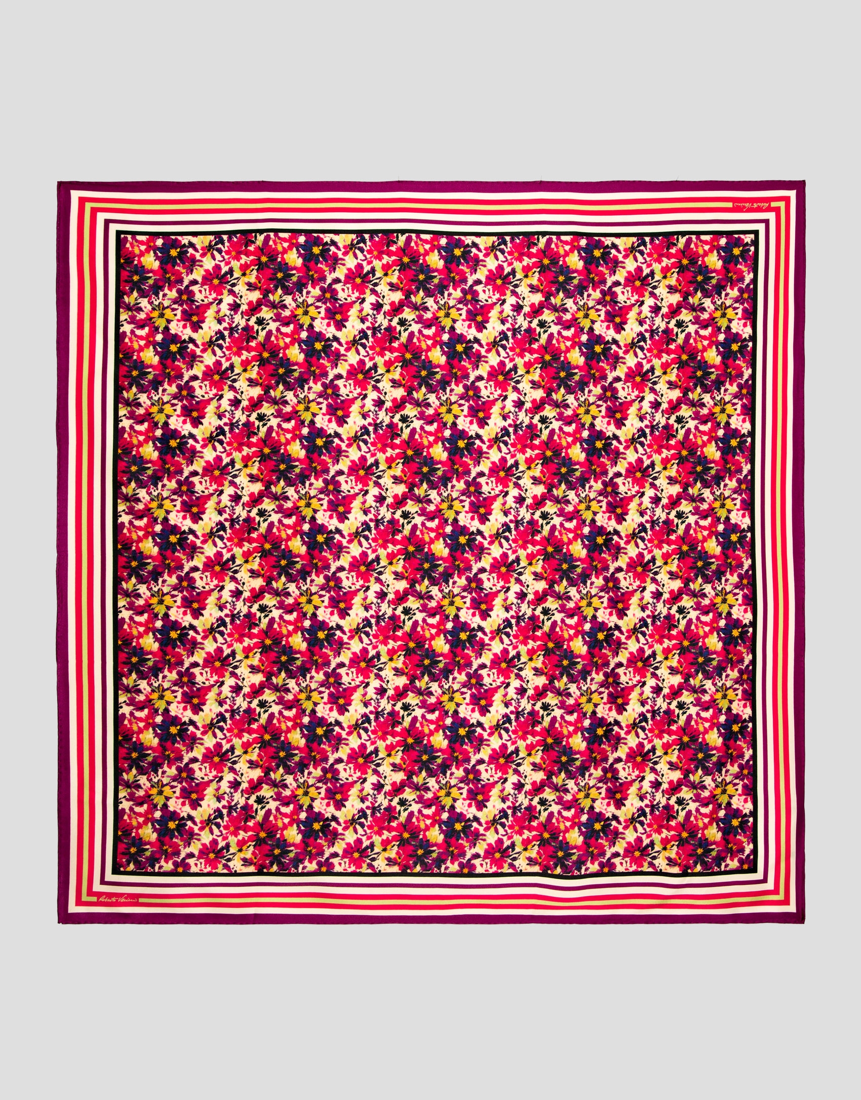 Pañuelo seda estampado flores frambuesa