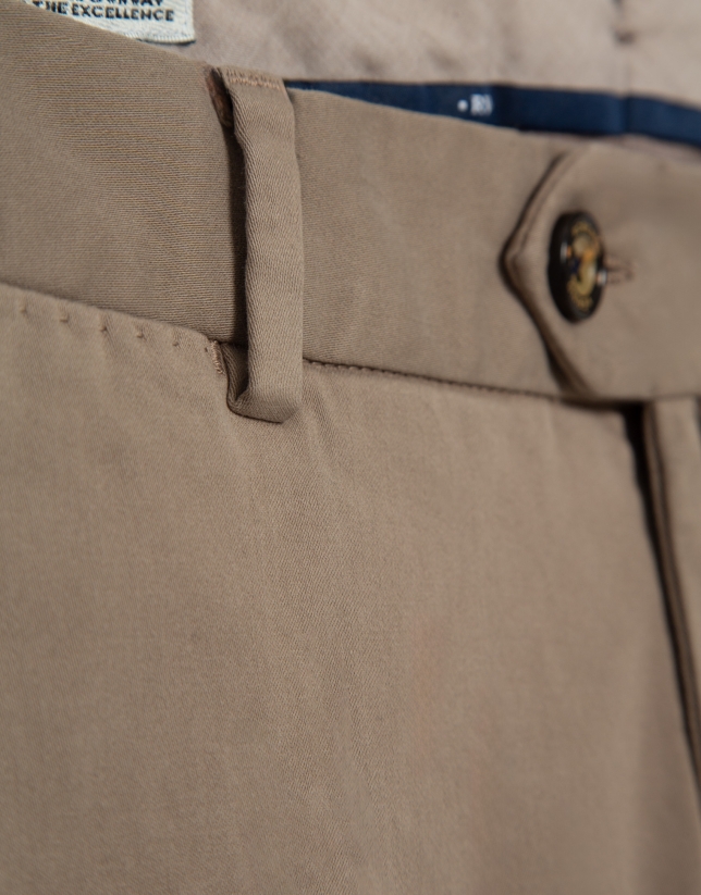 Mink-coloured dyed chino trousers