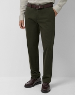 Pantalón chino tintado caqui