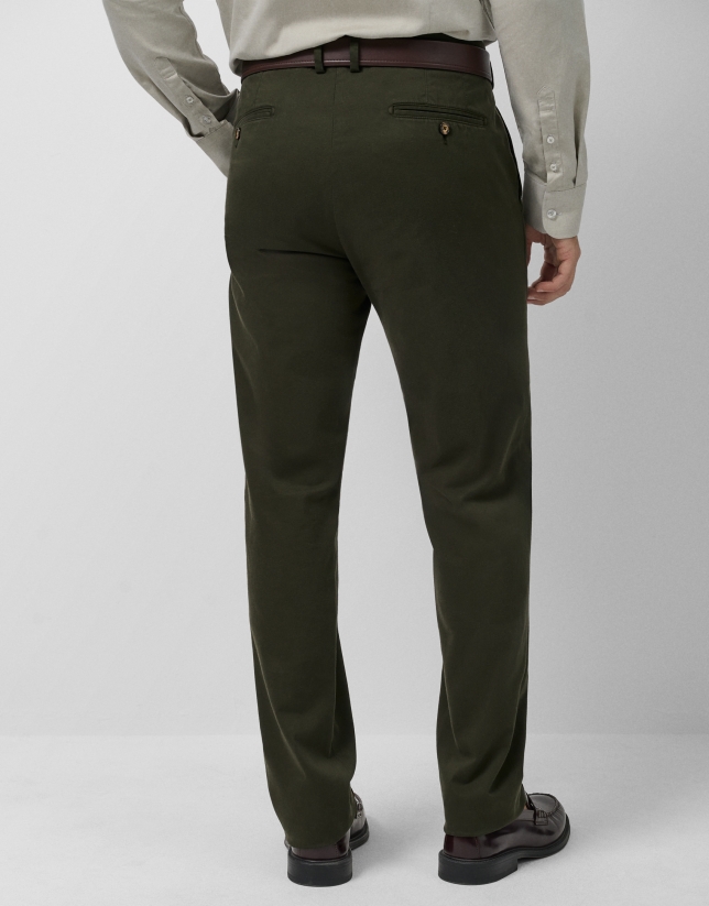 Pantalón chino tintado caqui