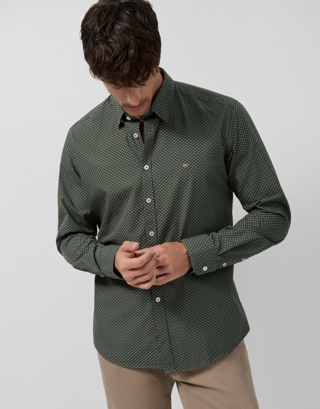Camisa sport regular caqui estampado geométrico