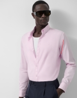 Camisa sport regular tintada ciruela claro