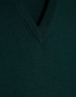 Jersey cuello pico color verde oscuro
