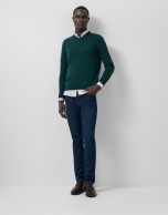 Jersey cuello pico color verde oscuro