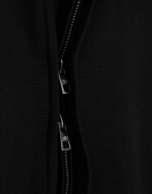 Chaqueta cremallera lisa color negro