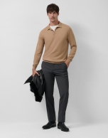 Jersey cuello tipo polo tricotado camel