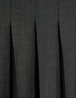 Falda midi recta con tablas delanteras gris
