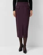 Straight midi skirt with front slit in burgundy