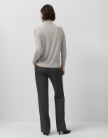 Pantalón recto gris melange