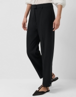 Pantalón recto crepé negro