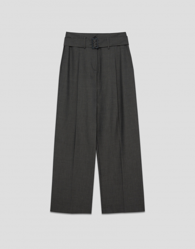Pantalón ancho con cinturón marrón