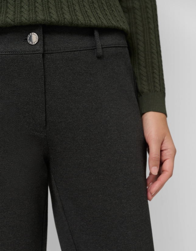 Pantalón punto elástico gris