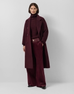 Pantalón ancho con pinzas terciopelo burdeos